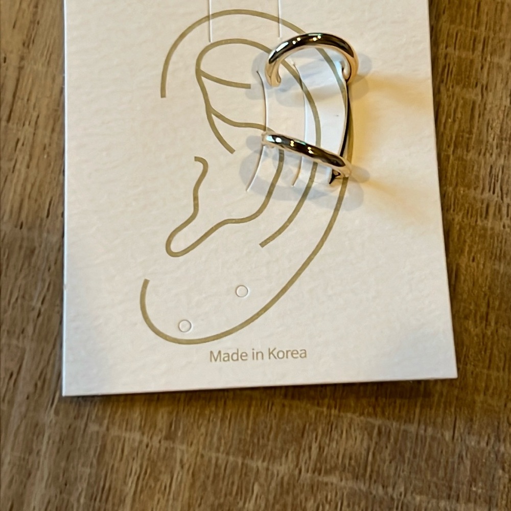 Gold Clip Huggie
